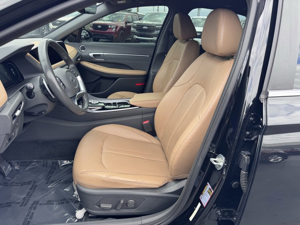 Used 2021 Hyundai Sonata Limited w/ Winter Weather Package image 20