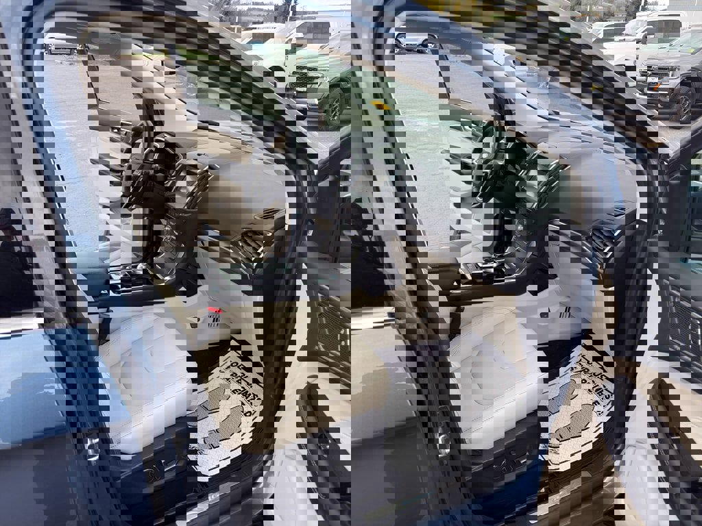 Used 2019 Ford Edge Titanium w/ Equipment Group 301A image 27