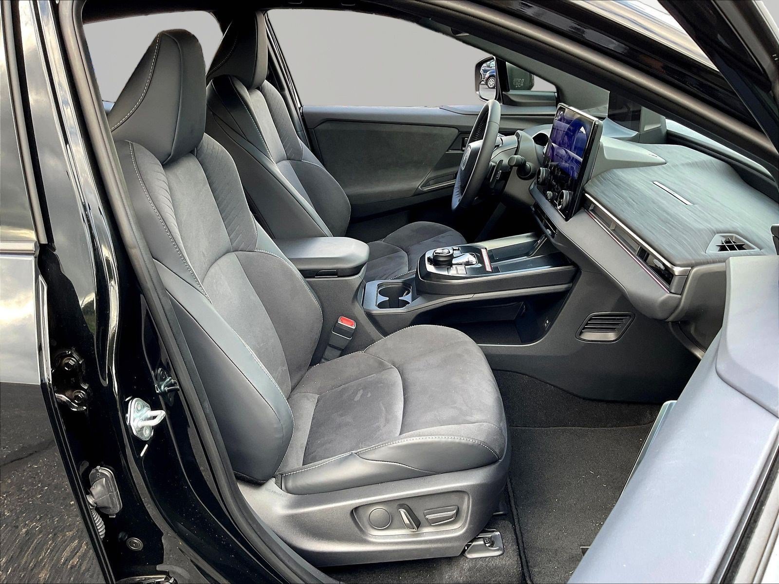 New 2026 Toyota C-HR AWD/4WD image 19