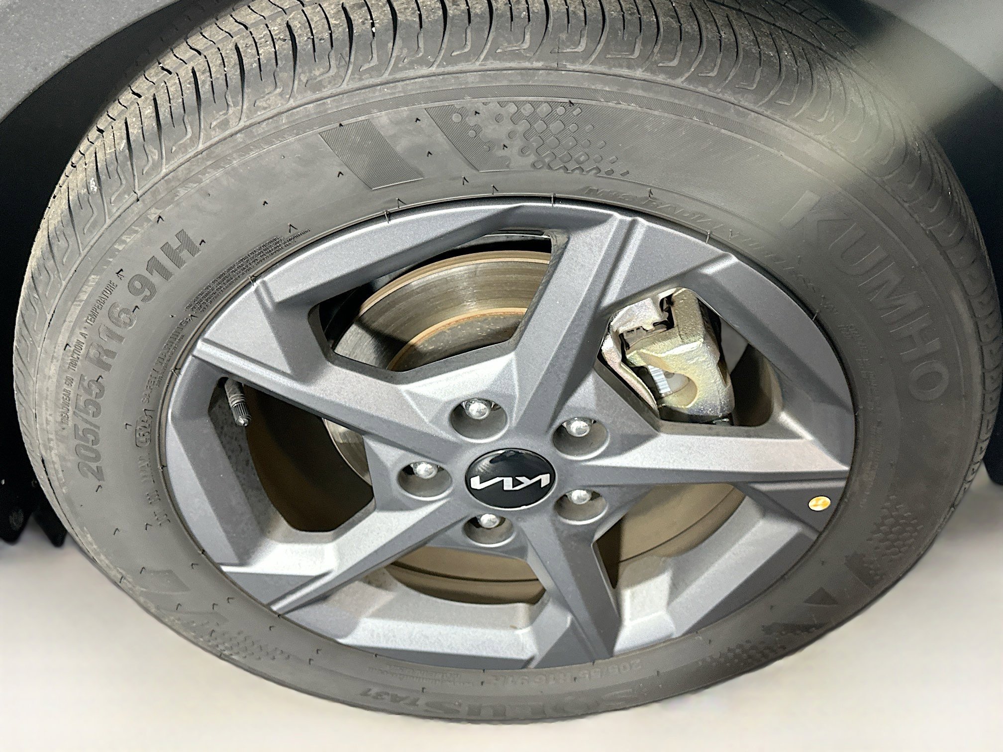 Used 2025 Kia K4 LXS image 11