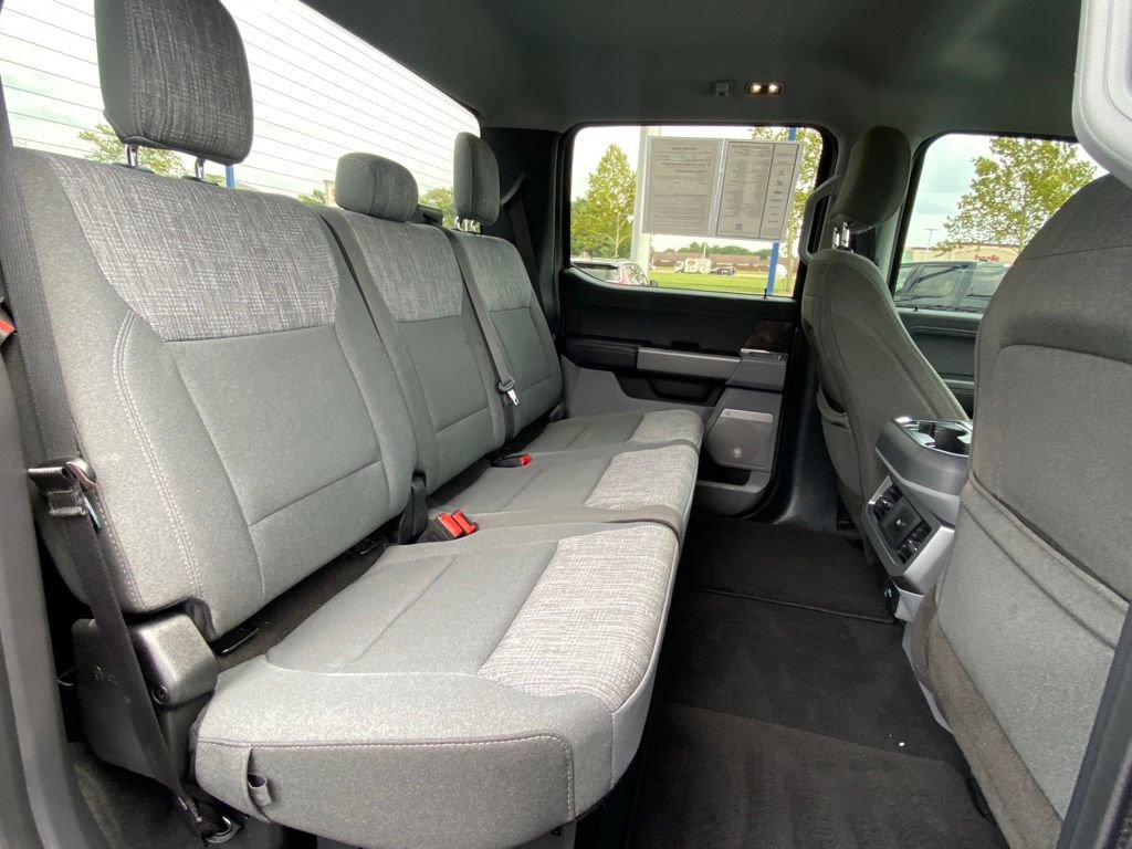 Used 2023 Ford F350 XLT w/ XLT Premium Package AWD/4WD image 43