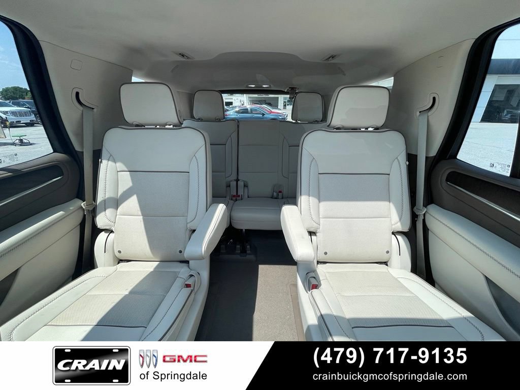 Used 2023 GMC Yukon Denali AWD/4WD image 30