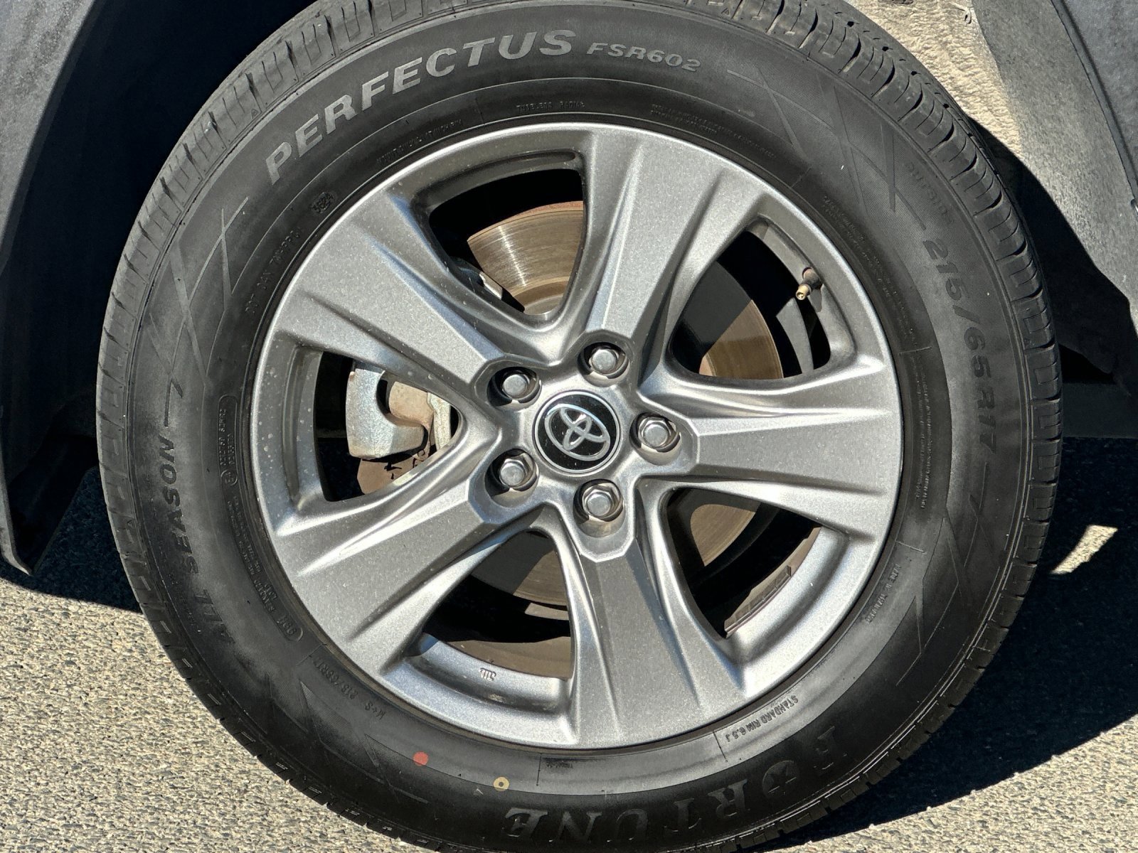 Used 2024 Toyota RAV4 XLE image 32