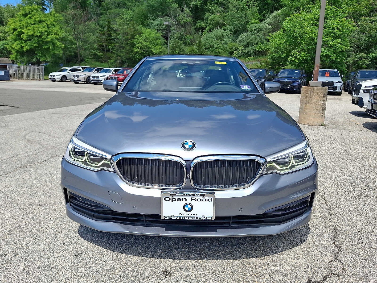 Used 2018 BMW 540i xDrive AWD/4WD image 2
