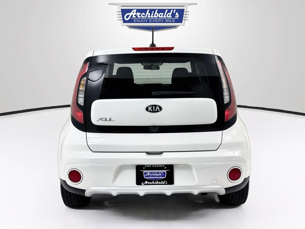 Used 2017 Kia Soul + FWD image 6