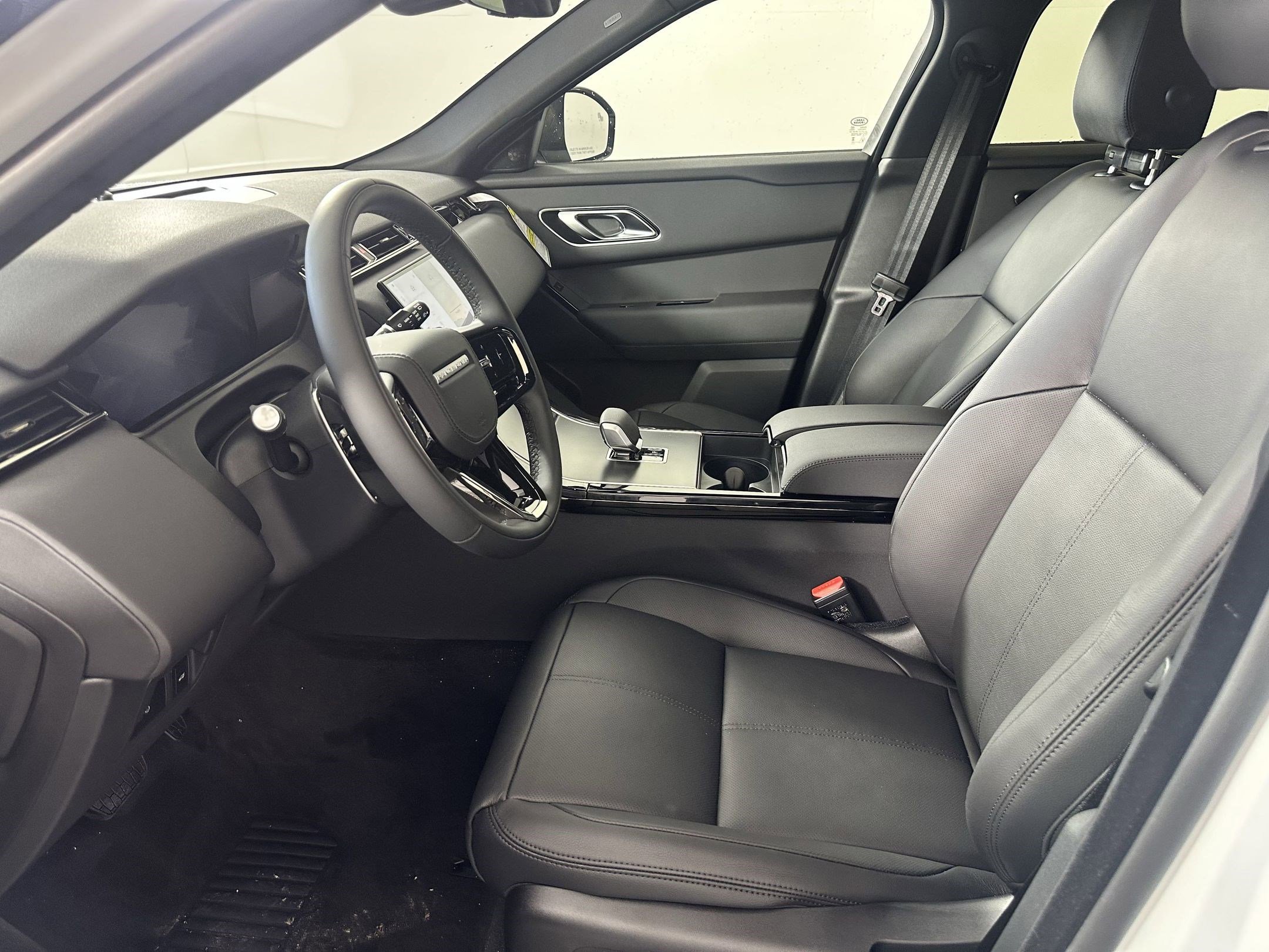 New 2026 Land Rover Range Rover Velar S image 5