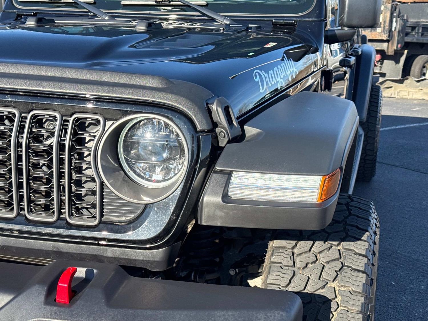 Used 2025 Jeep Gladiator Rubicon w/ Convenience Group image 10