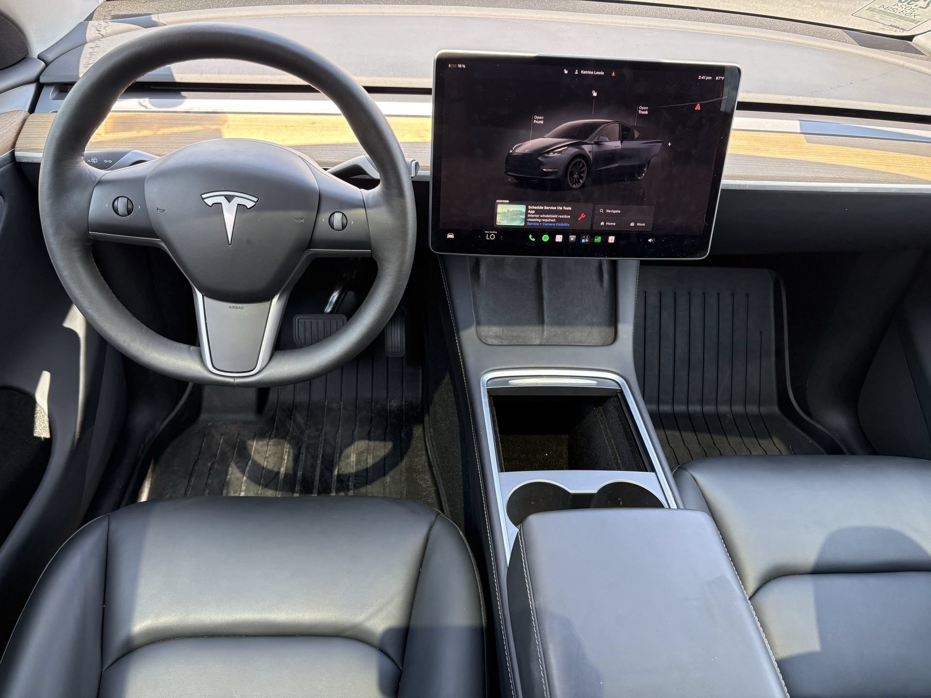 Used 2024 Tesla Model Y Long Range AWD/4WD image 2