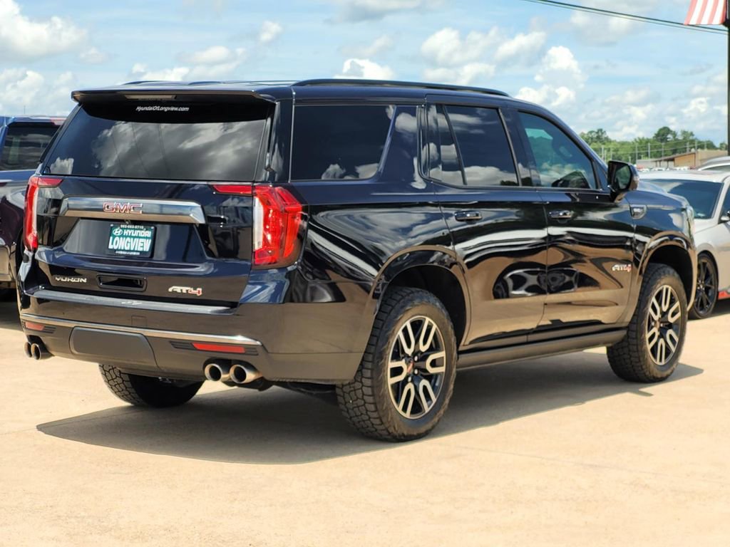 Used 2023 GMC Yukon AT4 w/ AT4 Premium Plus Package AWD/4WD image 3