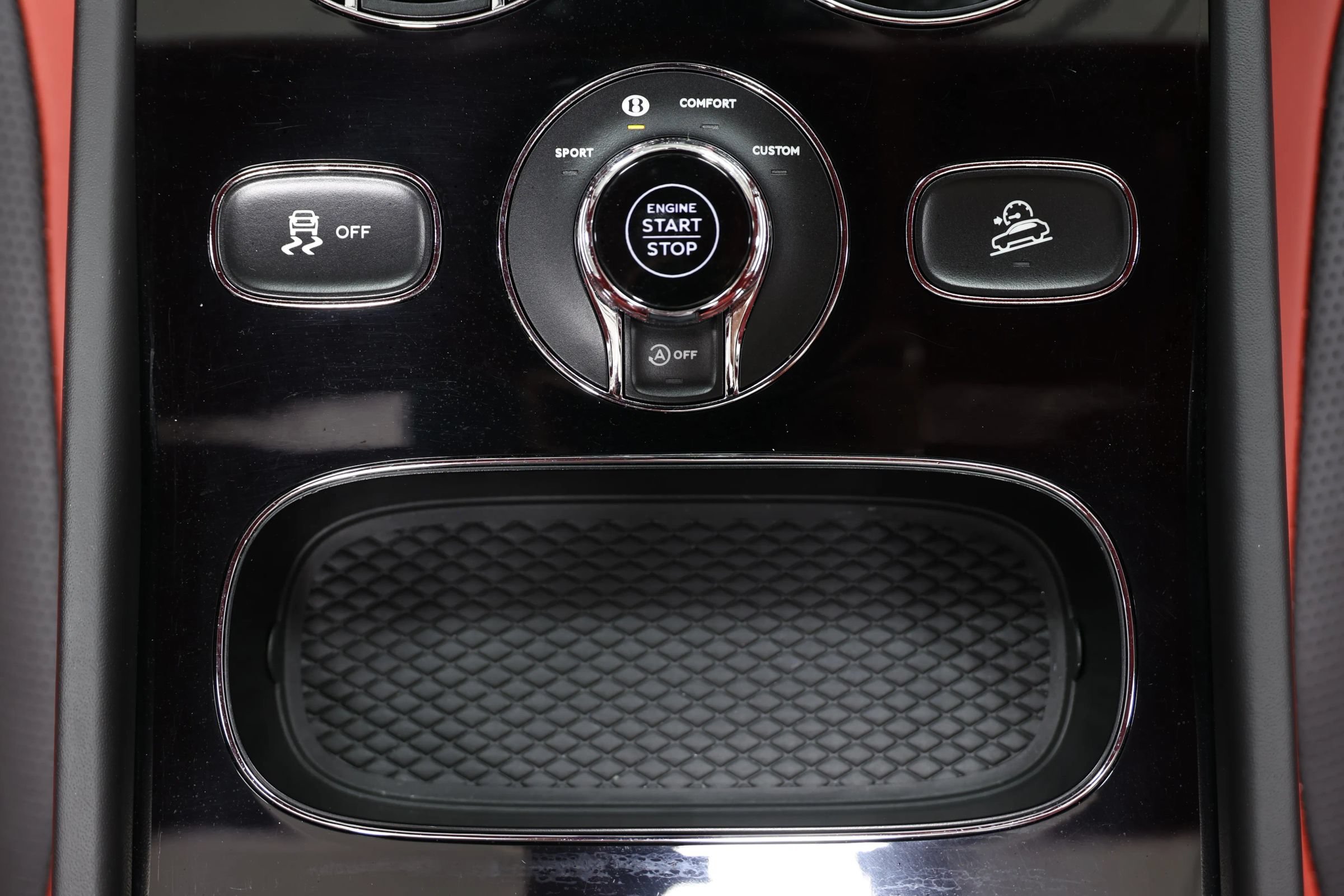 Used 2022 Bentley Bentayga AWD/4WD image 52