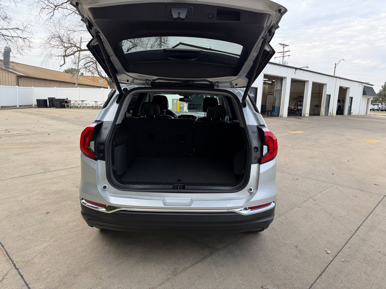 Used 2020 GMC Terrain SLT w/ Preferred Package image 33