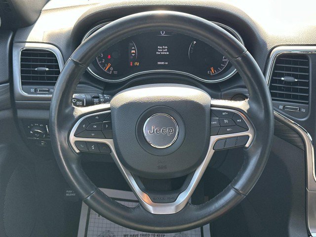 Used 2021 Jeep Grand Cherokee Laredo AWD/4WD image 23