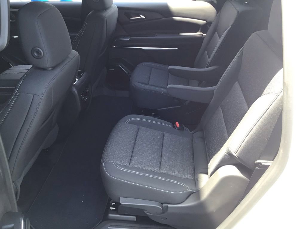 New 2025 Chevrolet Traverse LT w/ Enhanced Driving Package image 17