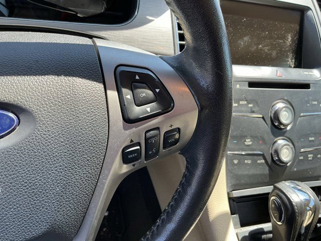 Used 2013 Ford Taurus SEL FWD image 26