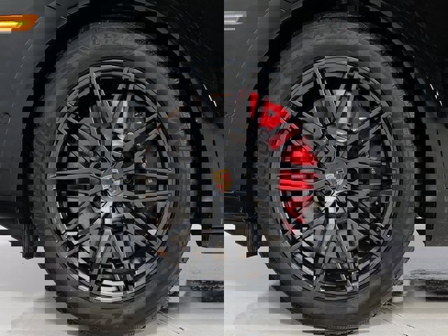 New 2026 Porsche Cayenne GTS image 35