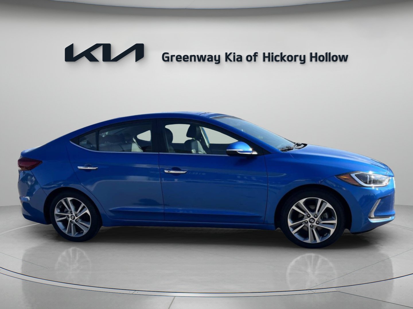Used 2017 Hyundai Elantra Limited w/ Limited Tech Package 08 FWD image 8