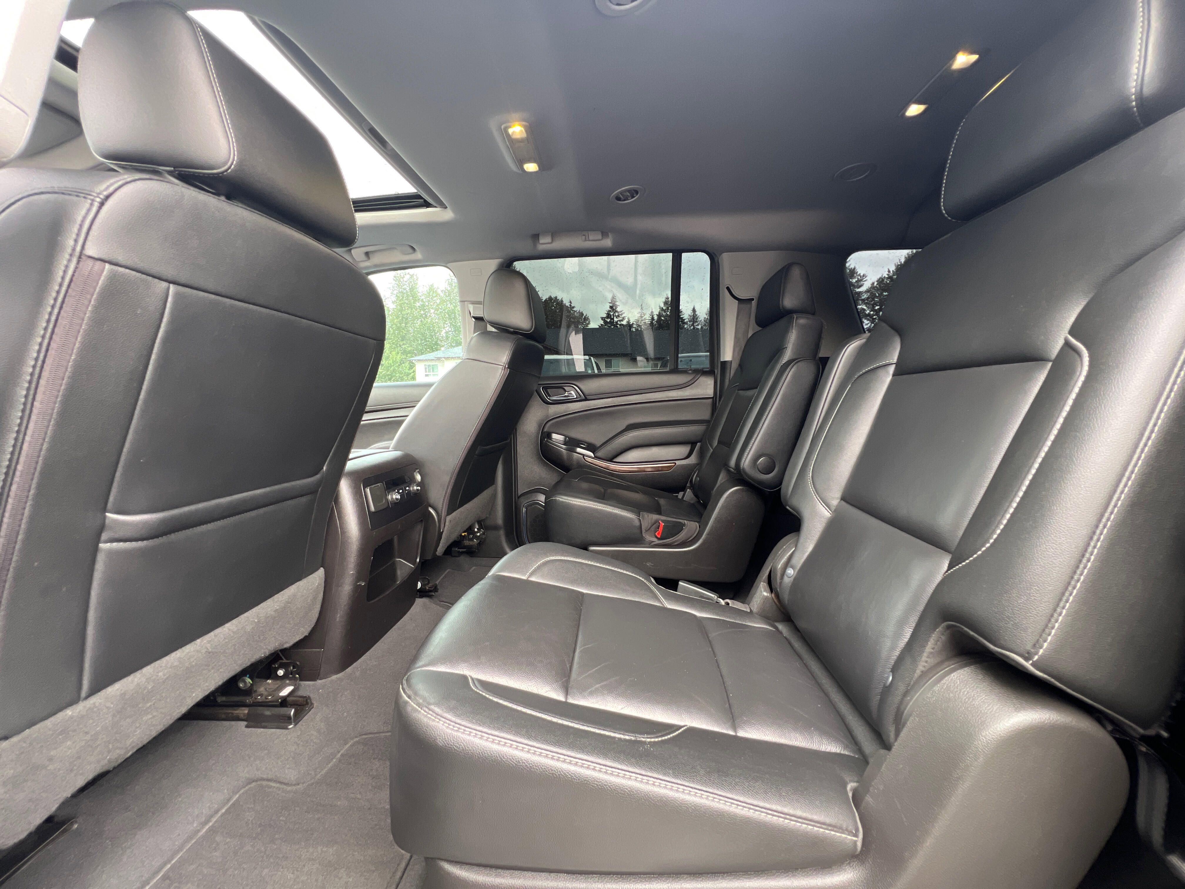 Used 2019 Chevrolet Suburban LT image 27