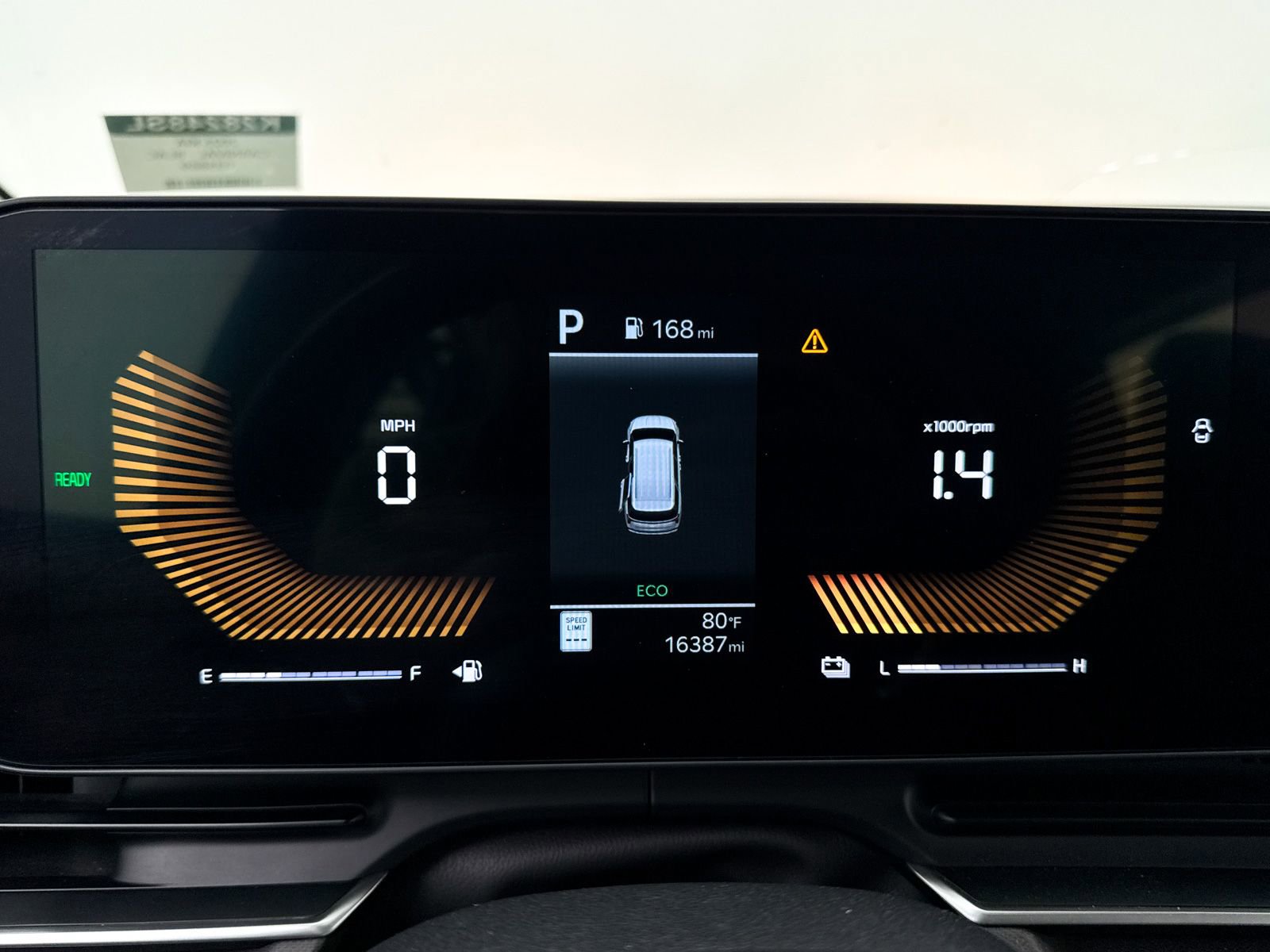 Used 2025 Kia Carnival EX image 36