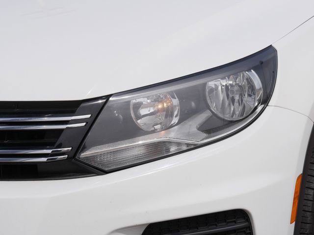 Used 2017 Volkswagen Tiguan Wolfsburg Edition image 9