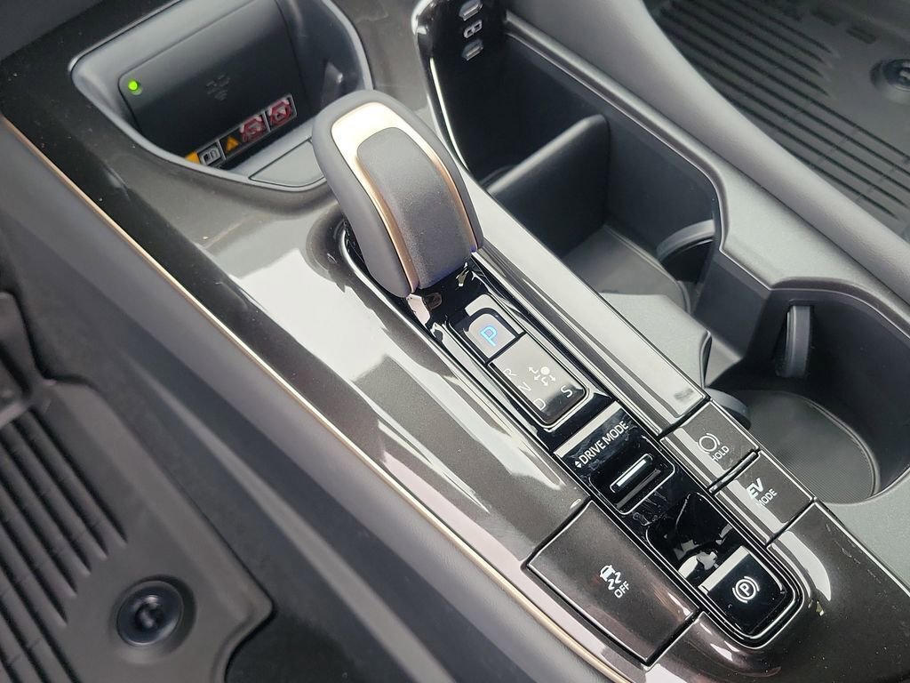 New 2026 Toyota Crown Signia AWD/4WD image 32