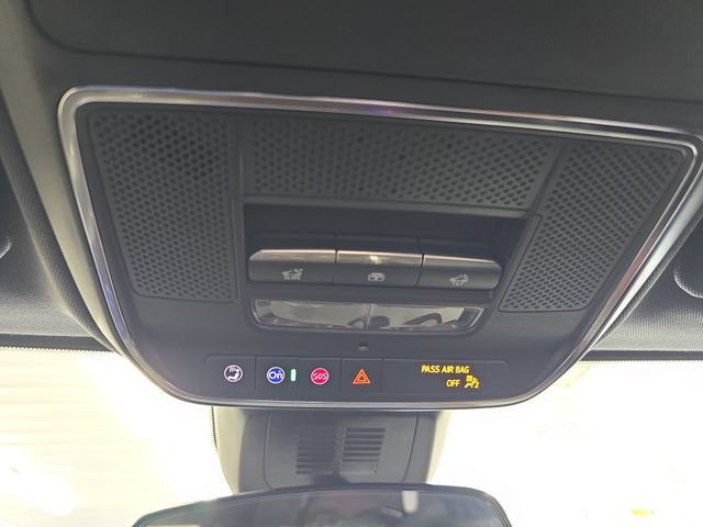 Certified 2023 Chevrolet Equinox RS FWD image 23
