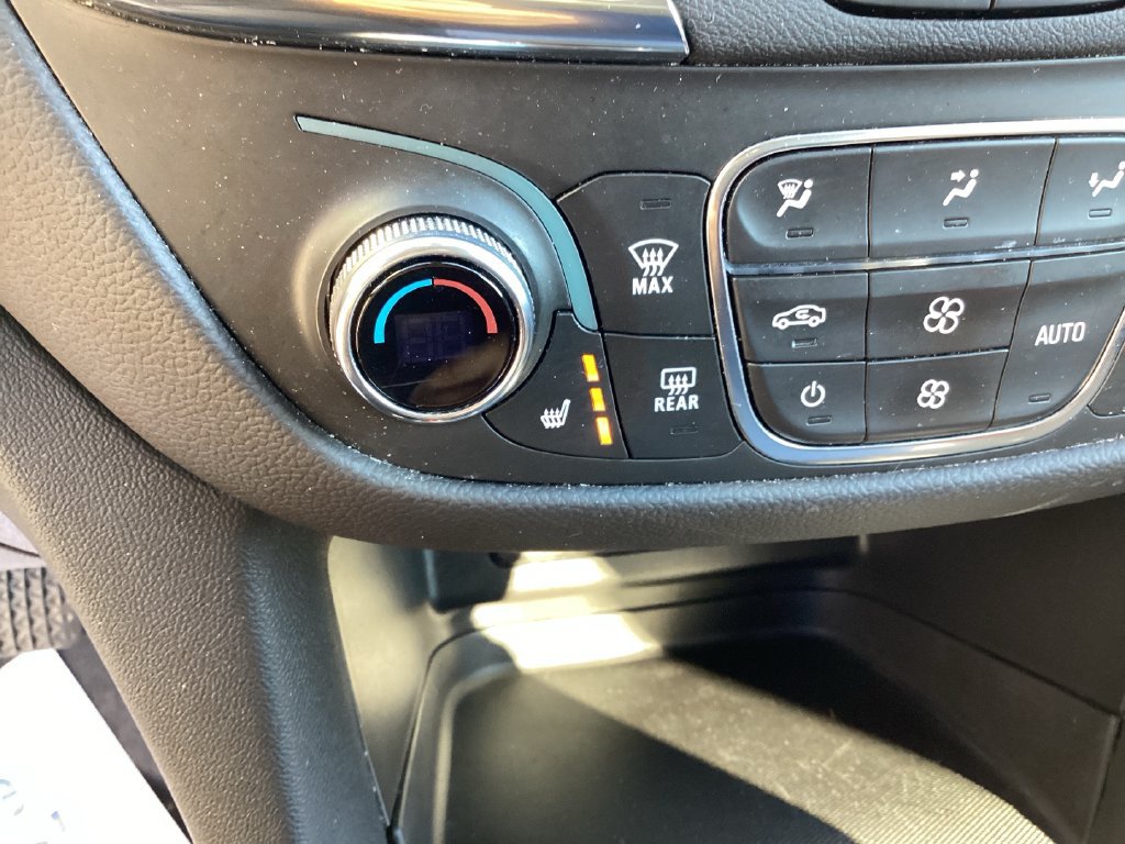 Used 2024 Chevrolet Equinox LT AWD/4WD image 36