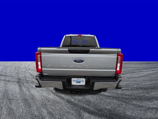 Used 2024 Ford F250 XLT AWD/4WD image 5