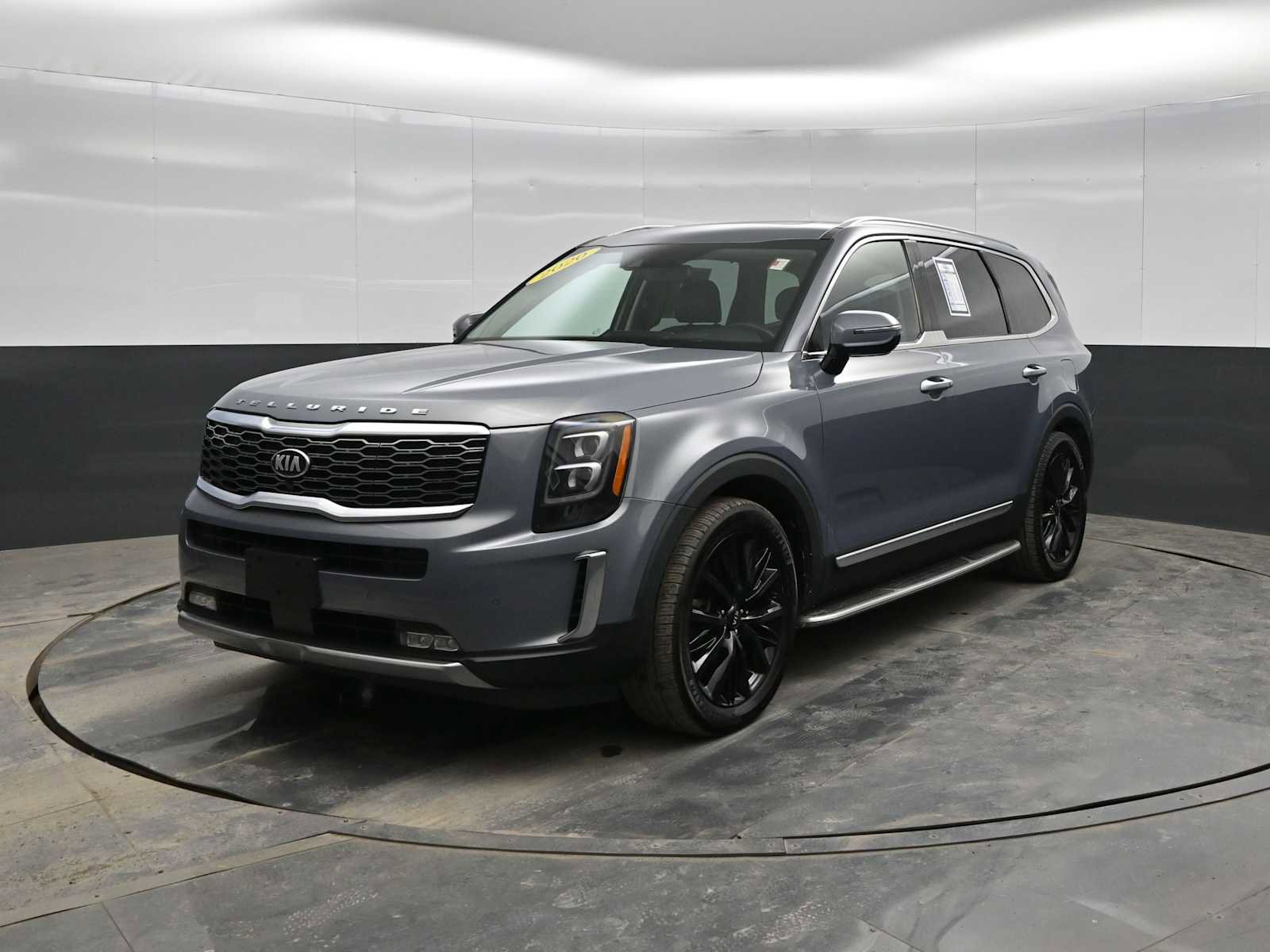 Used 2020 Kia Telluride SX w/ SX Prestige Package image 4