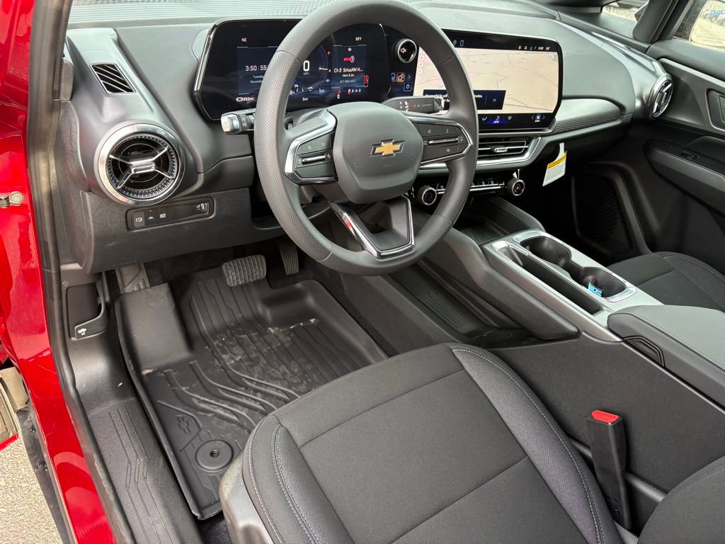 New 2026 Chevrolet Equinox EV LT w/ Midnight Package image 20