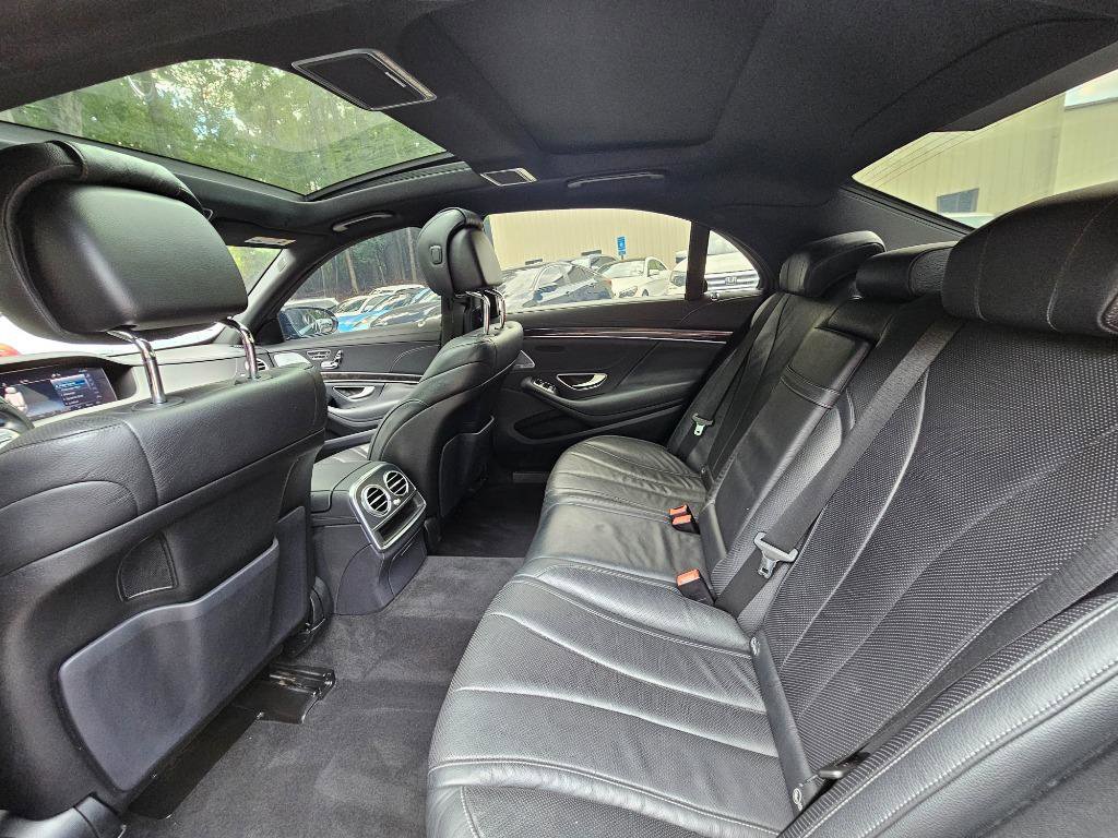 Used 2019 Mercedes-Benz S 450 Sedan image 32