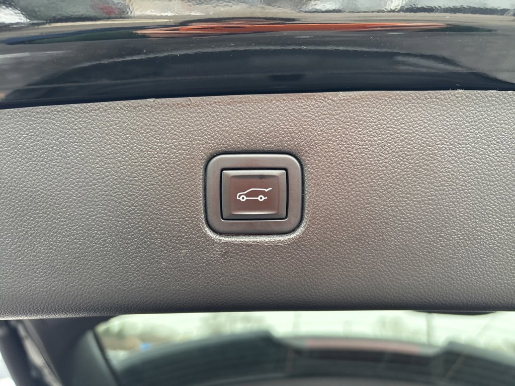 Used 2022 Chevrolet Blazer LT image 25