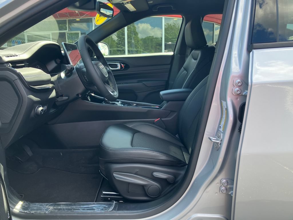 New 2026 Jeep Compass Latitude AWD/4WD image 11