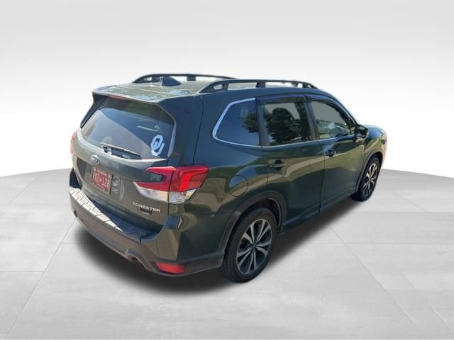 Used 2023 Subaru Forester Limited AWD/4WD image 3