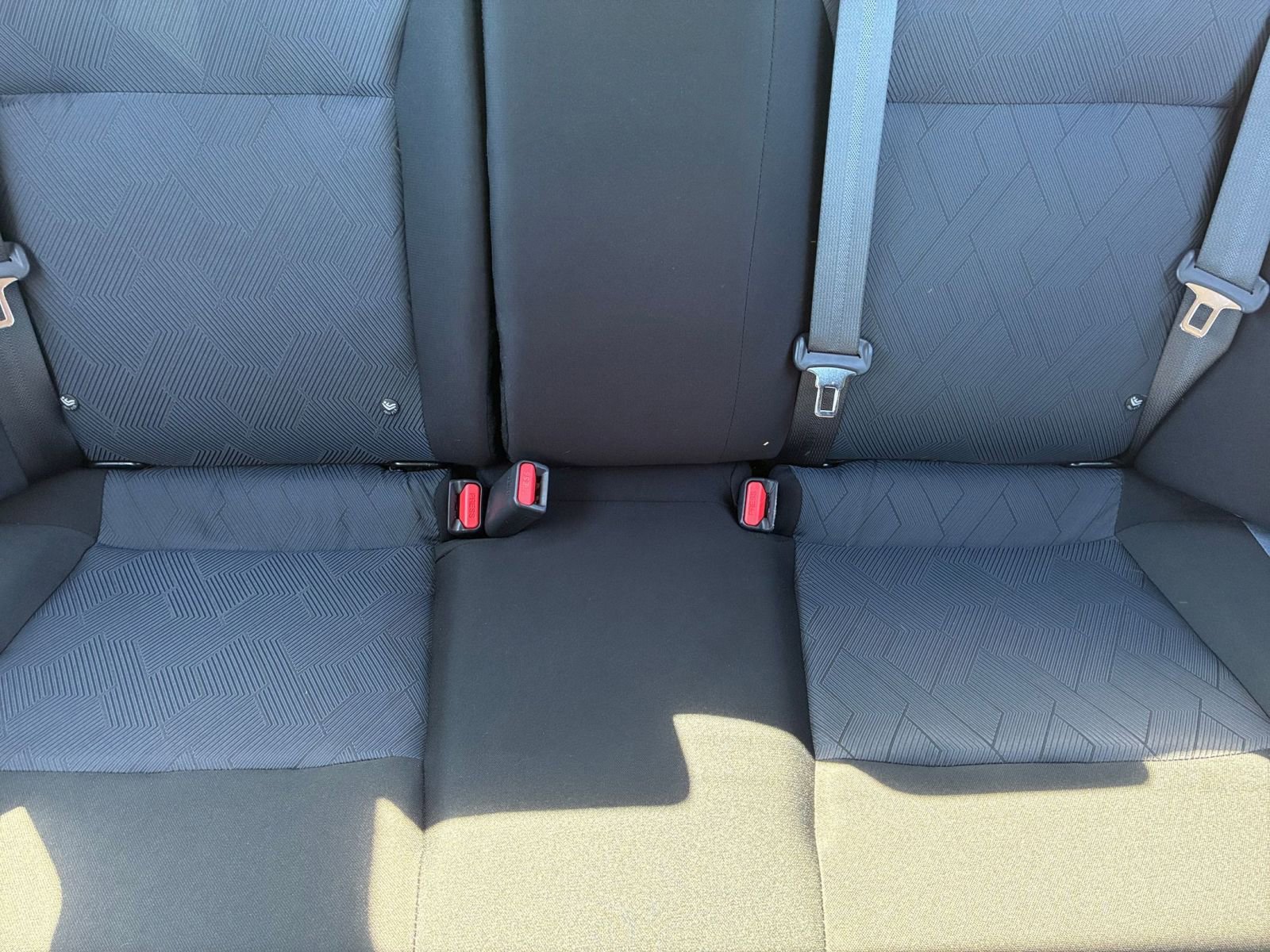 Used 2025 Nissan Versa SV FWD image 36