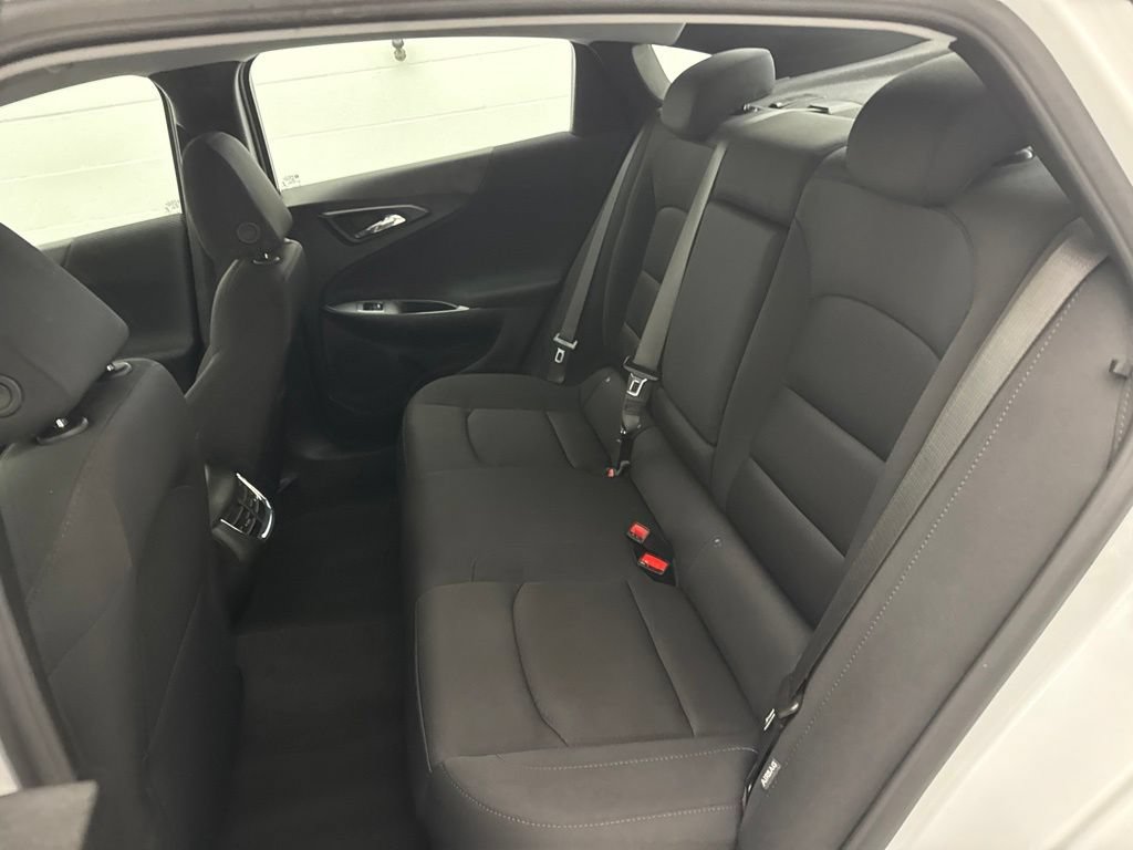 Used 2024 Chevrolet Malibu LT FWD image 32