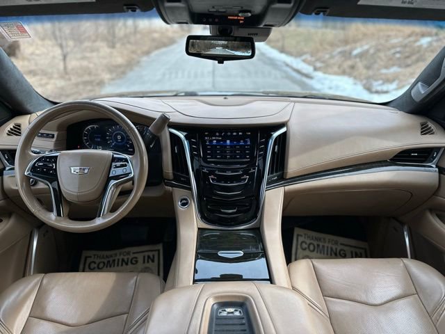 Used 2019 Cadillac Escalade Platinum image 30