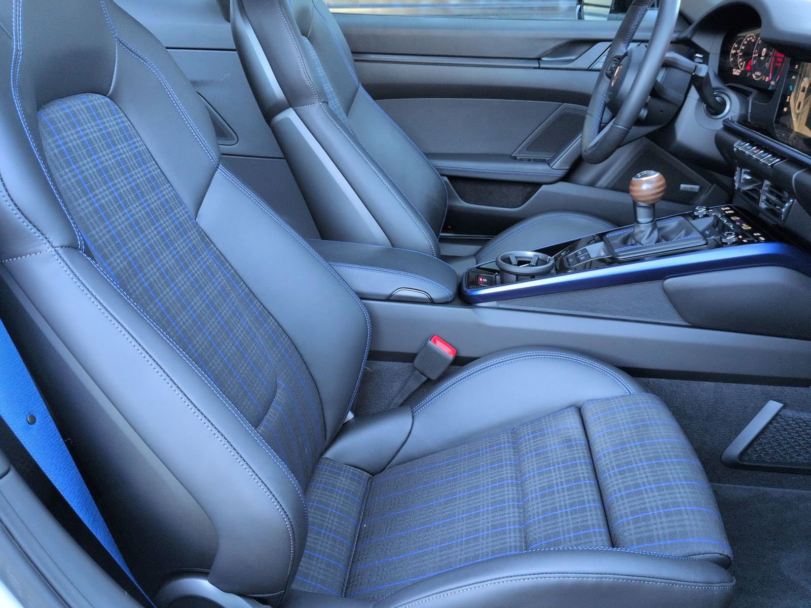 Certified 2026 Porsche 911 Carrera T image 26