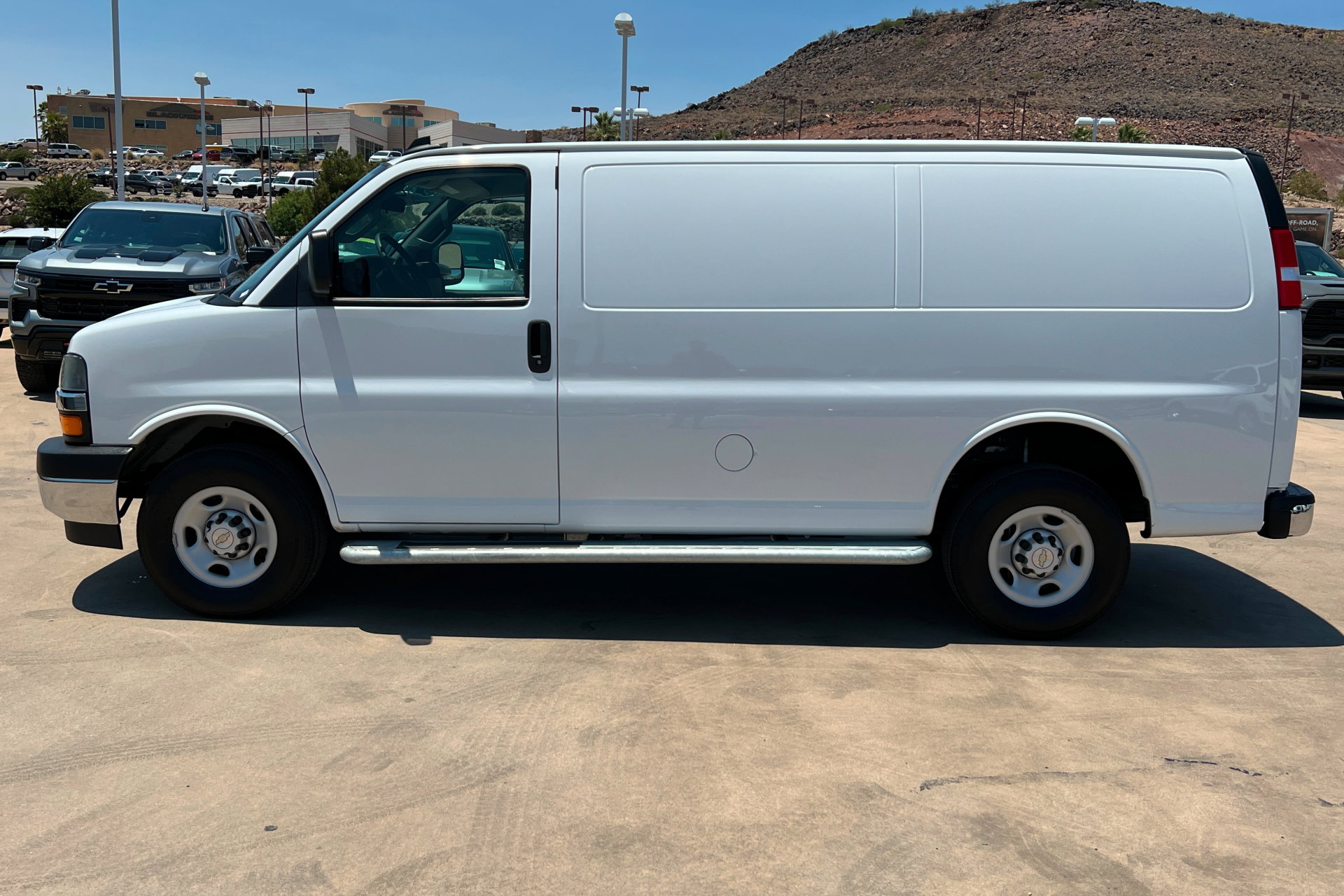Used 2024 Chevrolet Express 2500 w/ Driver Convenience Package RWD image 2
