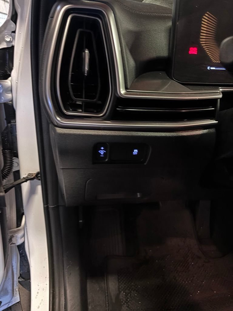 Used 2025 Kia Sorento S AWD/4WD image 12