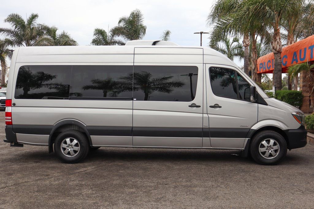 Used 2016 Mercedes-Benz Sprinter 2500 image 9