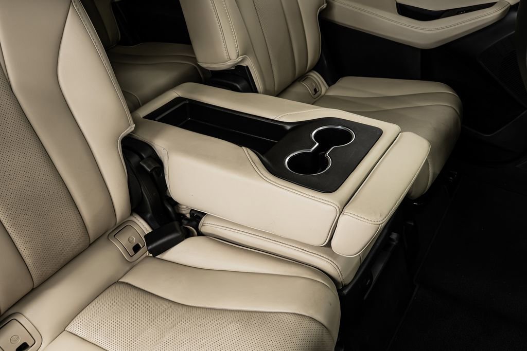 Certified 2023 Acura MDX FWD w/ Technology Package image 31