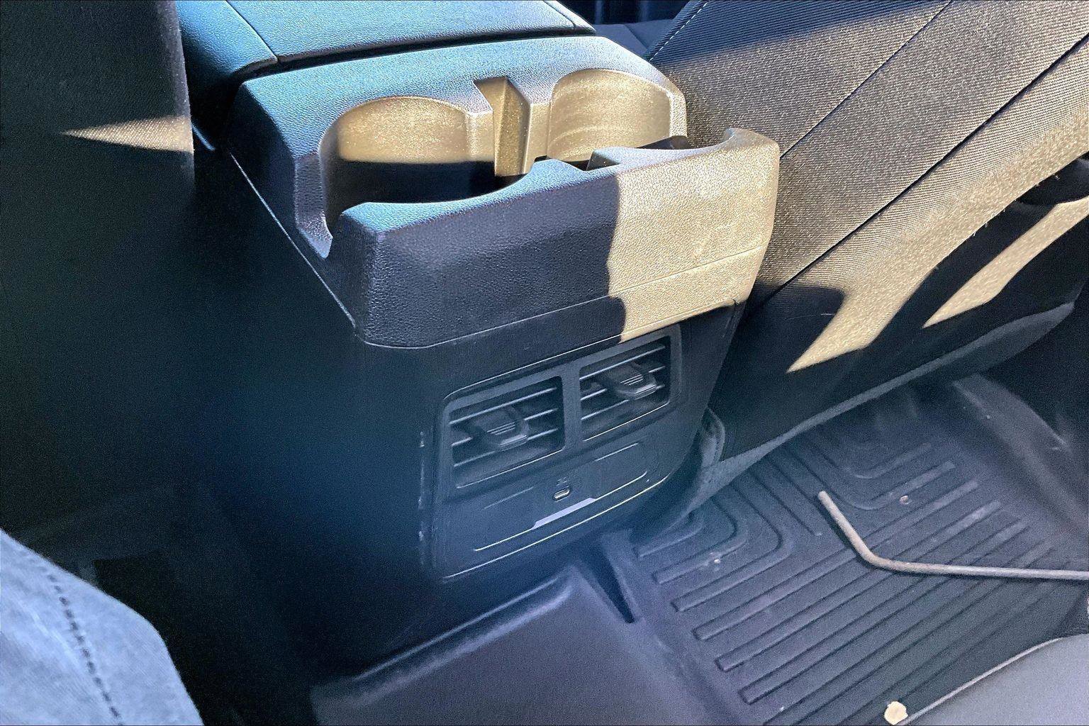 Used 2023 Chevrolet Colorado LT w/ LT Convenience Package image 32