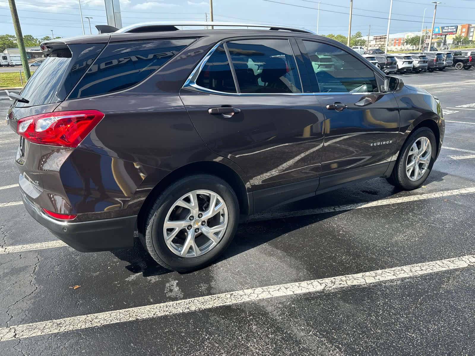 Used 2020 Chevrolet Equinox LT FWD image 3