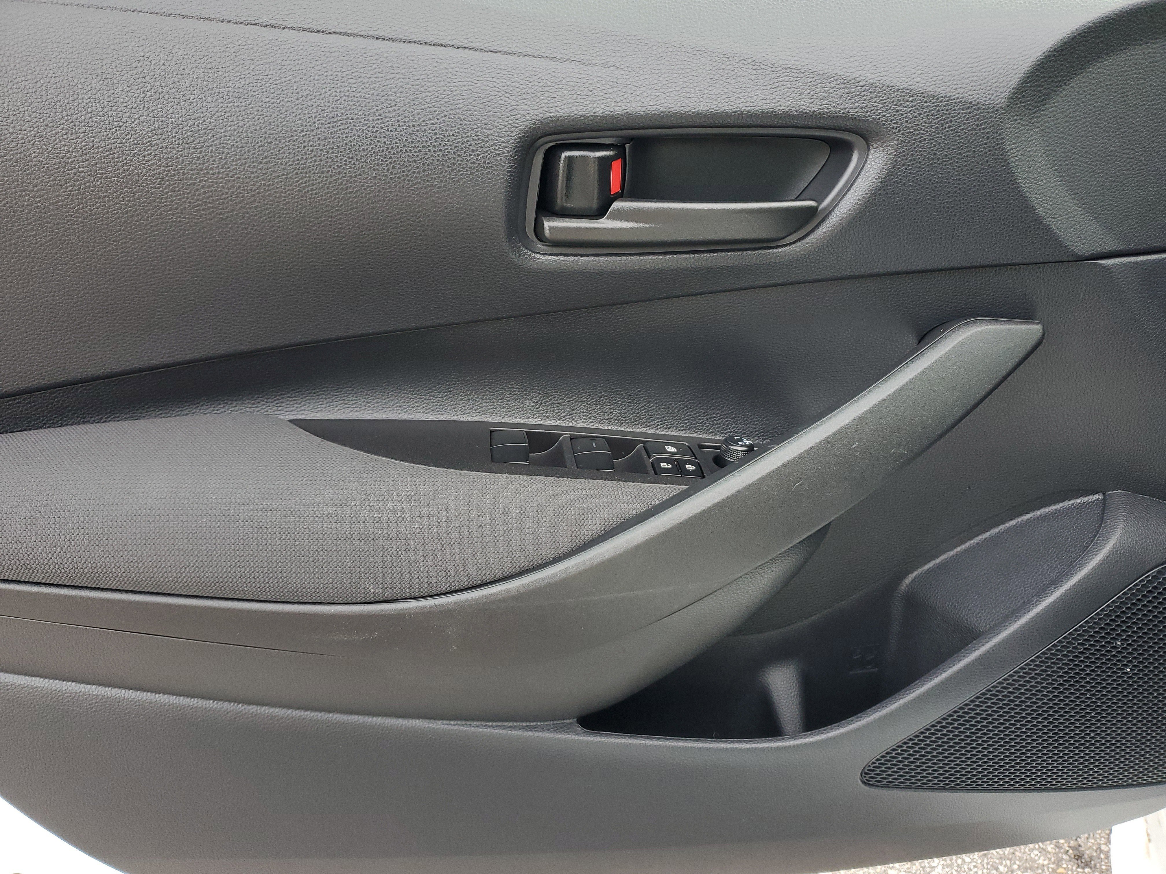 Certified 2025 Toyota Corolla LE image 17