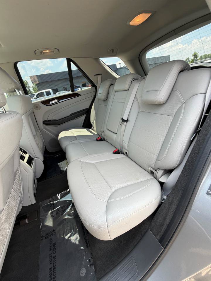 Used 2015 Mercedes-Benz ML 350 4MATIC image 39