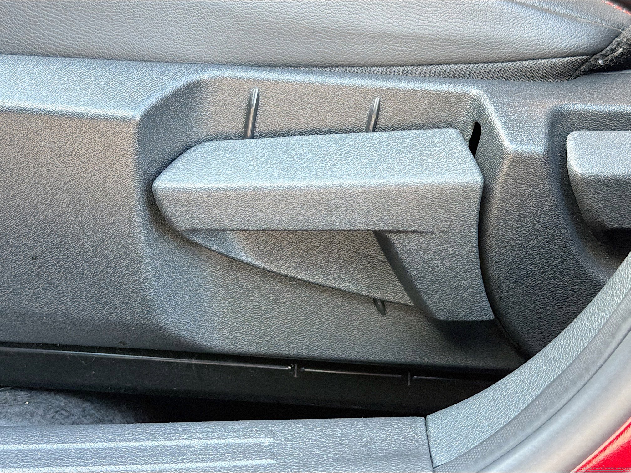 Used 2025 Nissan Kicks SR image 23