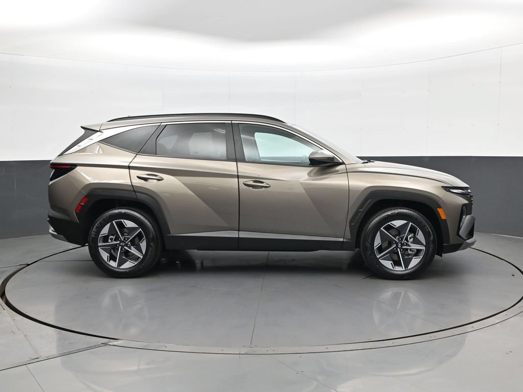 Certified 2025 Hyundai Tucson SEL w/ Tow & Go Package AWD/4WD image 5