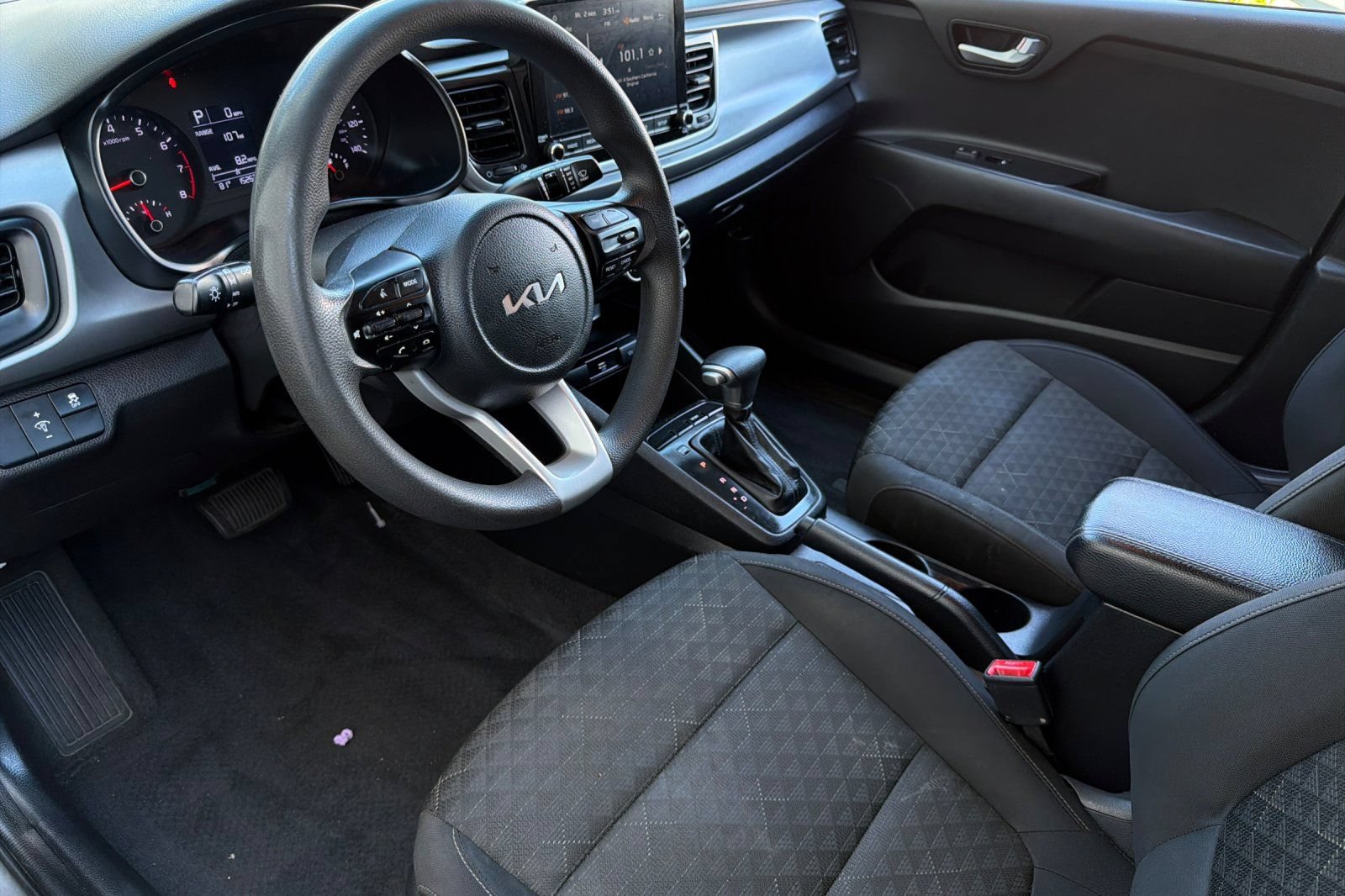 Used 2022 Kia Rio S FWD image 10