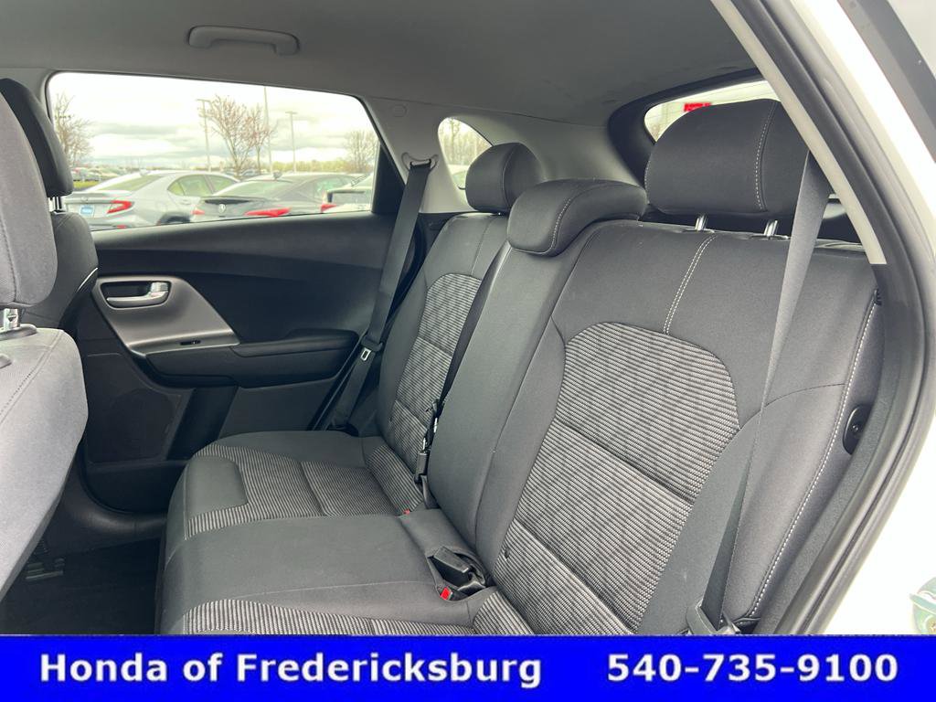 Used 2020 Kia Niro LX image 27