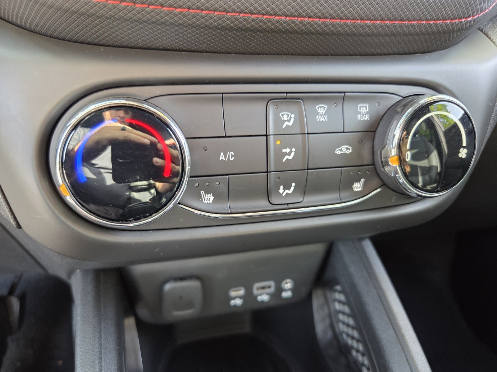 Certified 2021 Chevrolet TrailBlazer RS FWD image 28